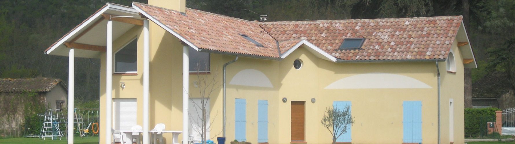 grande maison individuelle à étage et terrasse - réalisation 73 Alain Ghigo
